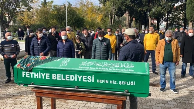 İzmir'de eski eşi tarafından öldürülen Fulya Öztürk, Muğla'da toprağa verildi