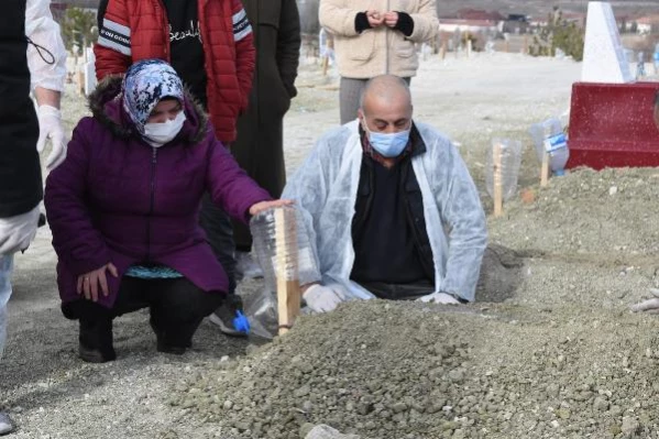 Son dakika... Liseli Serdar Mehmet, koronavirüsten yaşamını yitirdi (2)