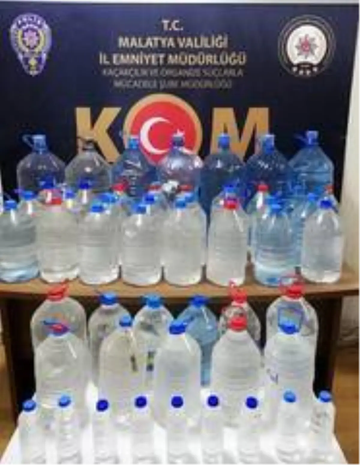 Son dakika... Malatya\'da 321 litre boğma içki ele geçirildi