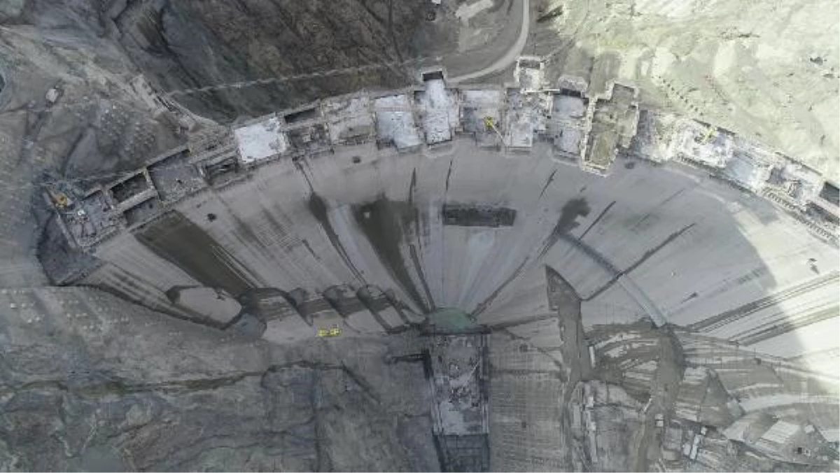 Yusufeli Barajı\'nda son 16 metre