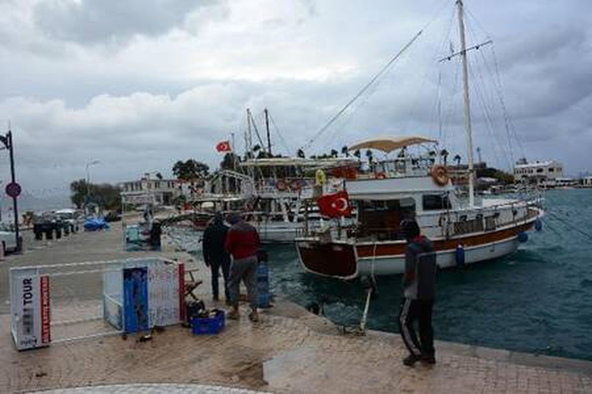 Datça\'da kuvvetli rüzgar