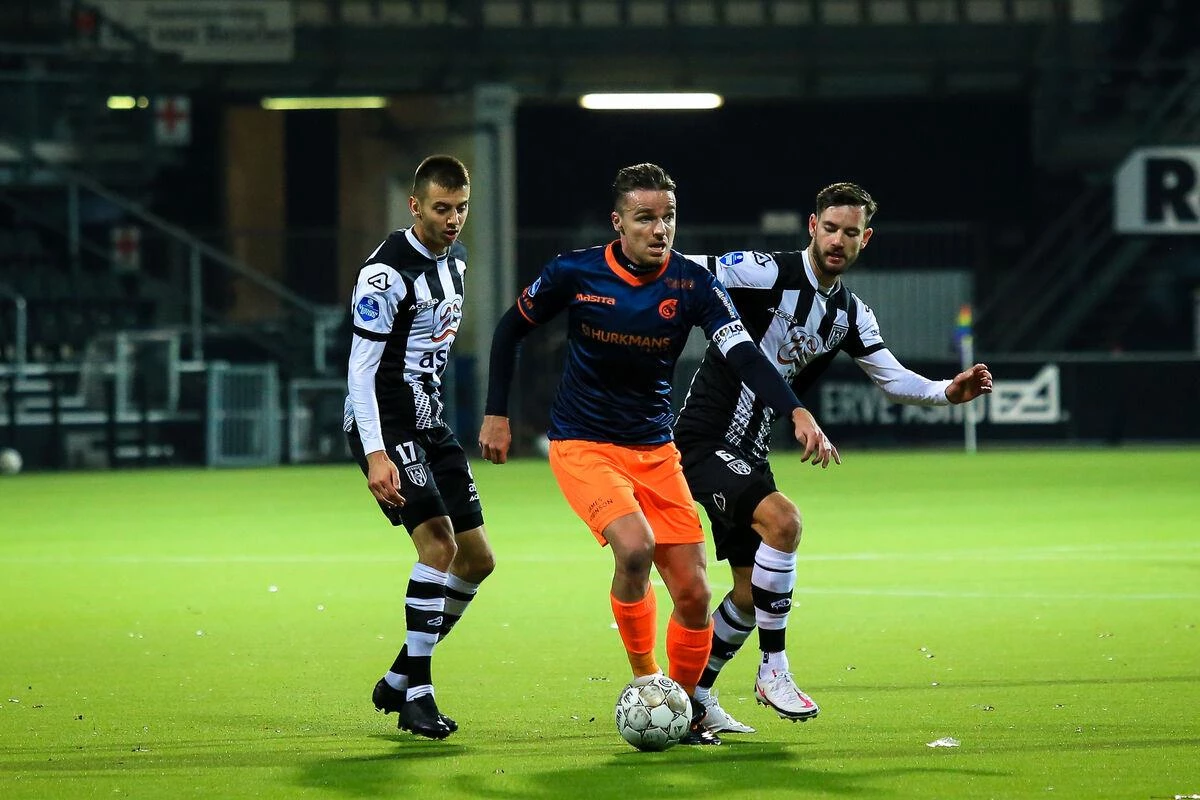 Heracles\'i 2-1 yenen Fortuna Sittard ilk deplasman galibiyetini aldı