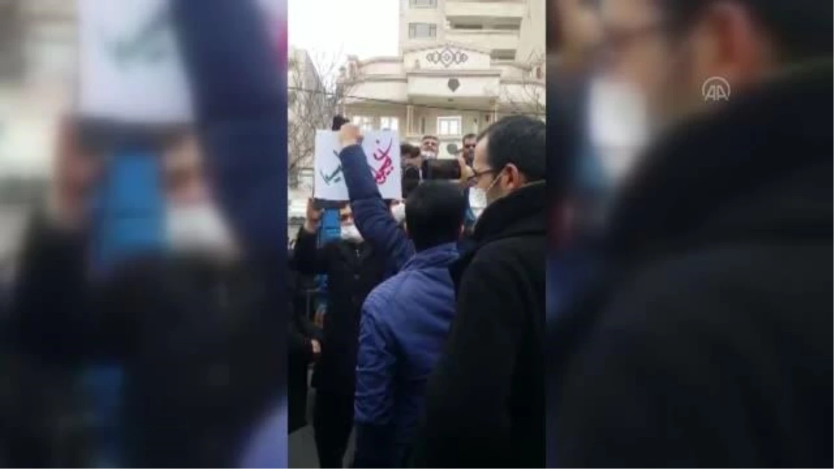 İran\'ın Tebriz kentindeki Türkiye Başkonsolosluğu önünde gösteri düzenlendi