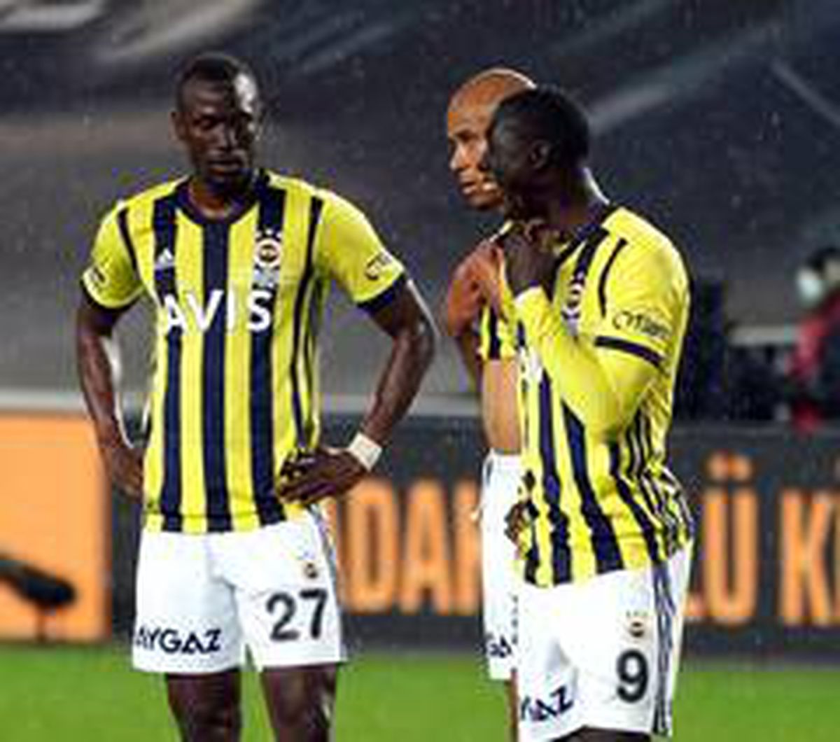 Fenerbahçe, Kadıköy\'de puanı unuttu