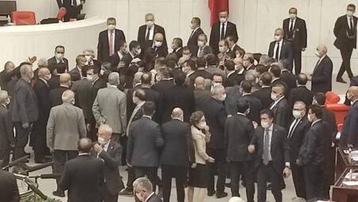 TBMM\'de gergin bütçe görüşmesi