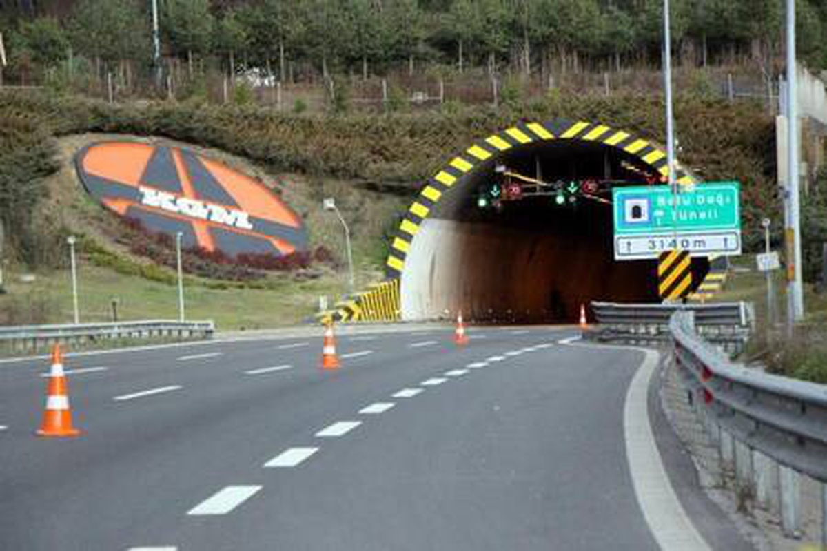 TEM \'in Bolu Dağı geçişi, en sakin günlerini yaşıyor