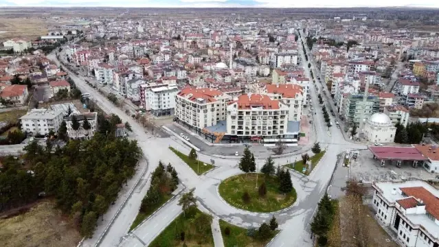 Beyşehir Gölü'nde kısıtlamadan muaf balıkçılar da mesai yaptı