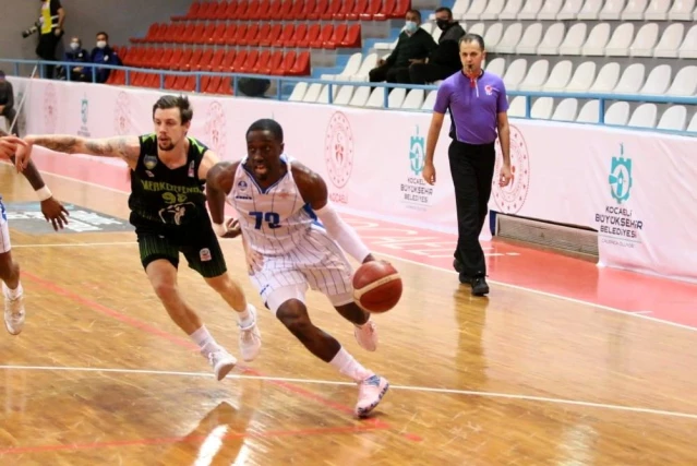 Erkekler Basketbol 1. Ligi: Kocaeli BŞB Kağıtspor: 72 - Denizli Basket: 91