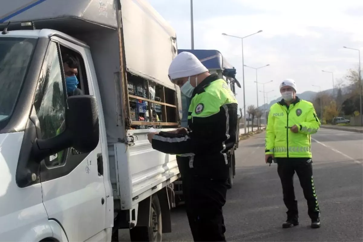 Ordu\'da maske, plaka ve izin belgesi denetimi