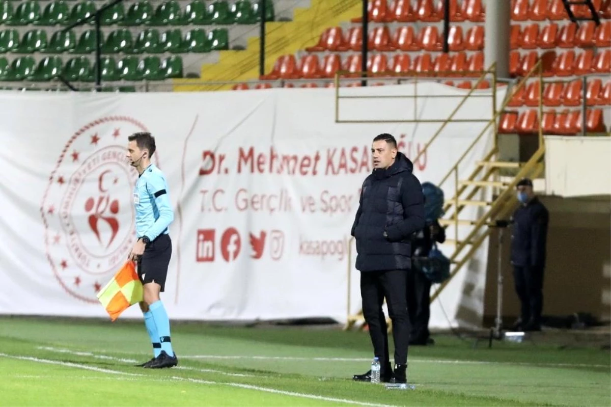 Süper Lig: Aytemiz Alanyaspor: 1 - Beşiktaş: 0 (İlk yarı)