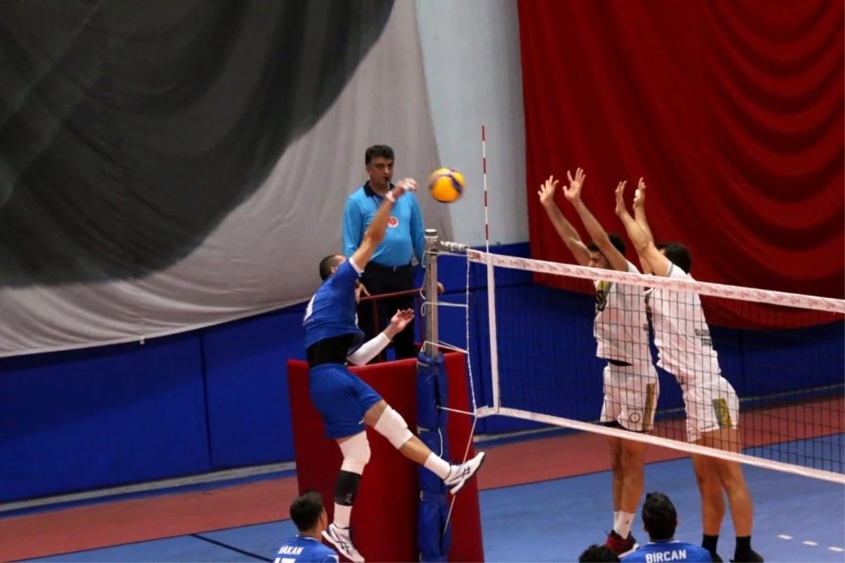 TVF Erkekler Voleybol 1. Ligi: Kocaeli BŞB Kağıtspor: 1 Düzce GSK: 3