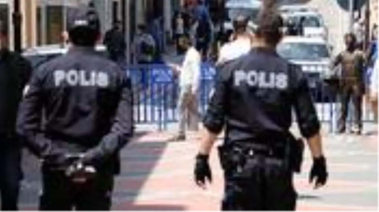 Yazın nüfusu 2 milyona kadar ulaşan Muratpaşa\'da suç işleme oranı yüzde 17 azaldı