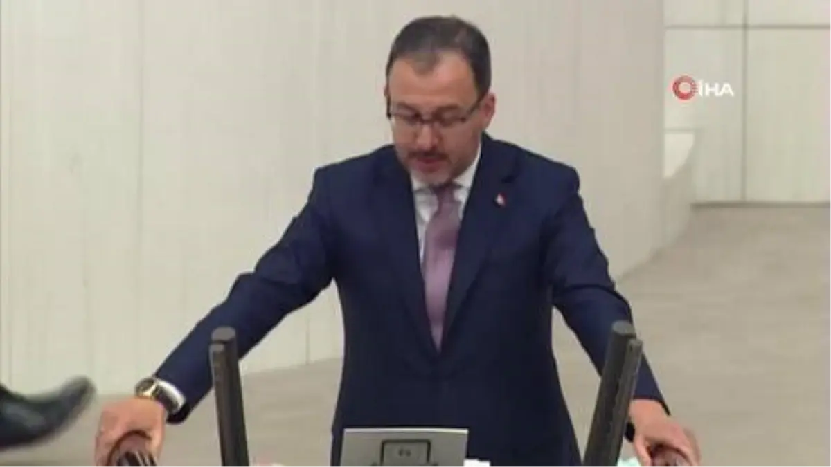 Bakan Kasapoğlu: "PKK\'nın yakıp yıktığı spor tesislerini bir bir yeniden inşa ettik"