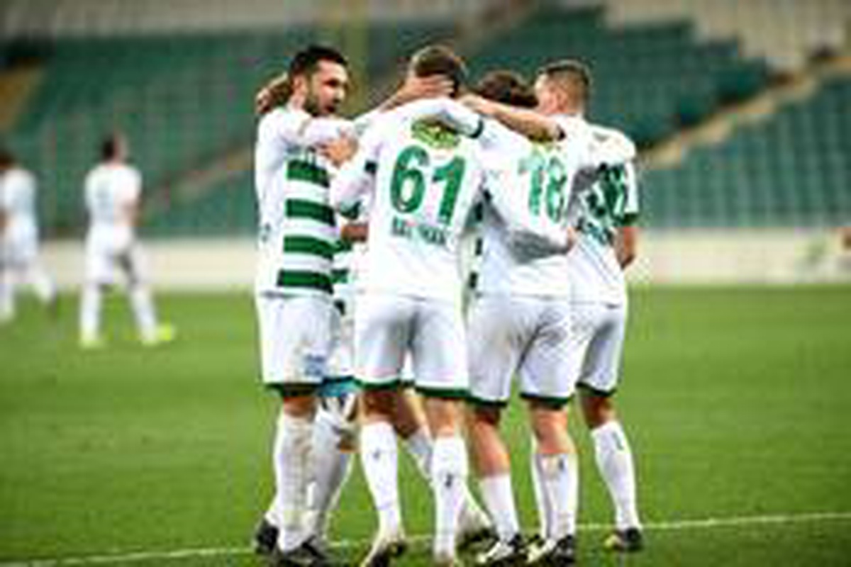 Bursaspor, kupada Göztepe\'ye konuk oluyor