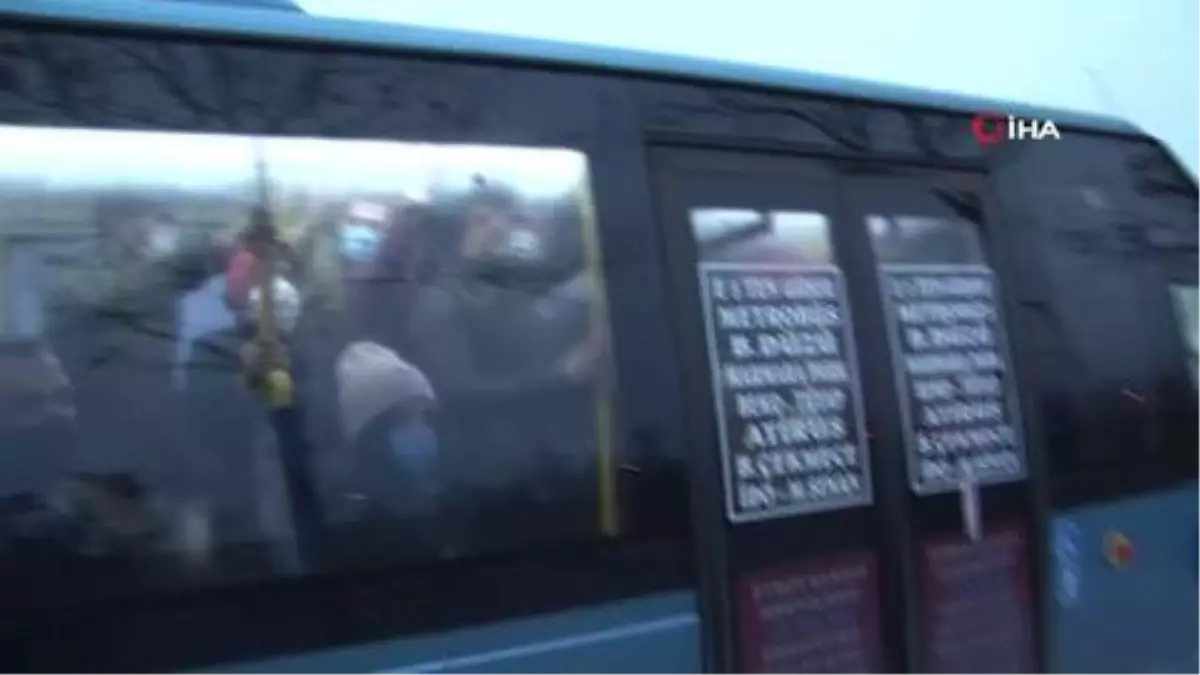 Esenyurt\'ta aynı manzara: Durdurulan tüm minibüsler tıka basa çıktı