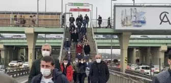 Haftanın ilk iş gününde metrobüste yoğunluk