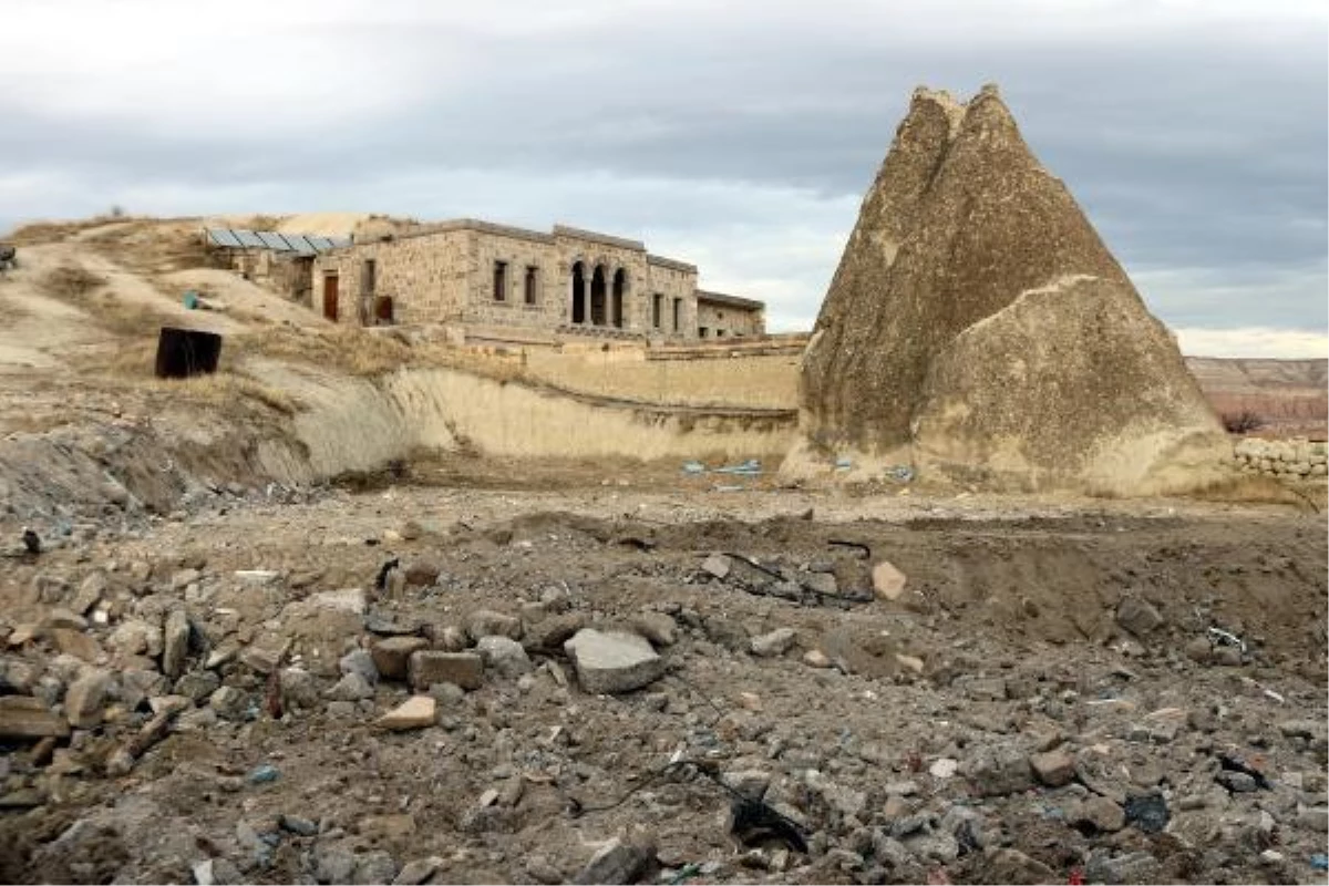 Kapadokya\'da kaçak yapıların yıkımına yeniden başlandı