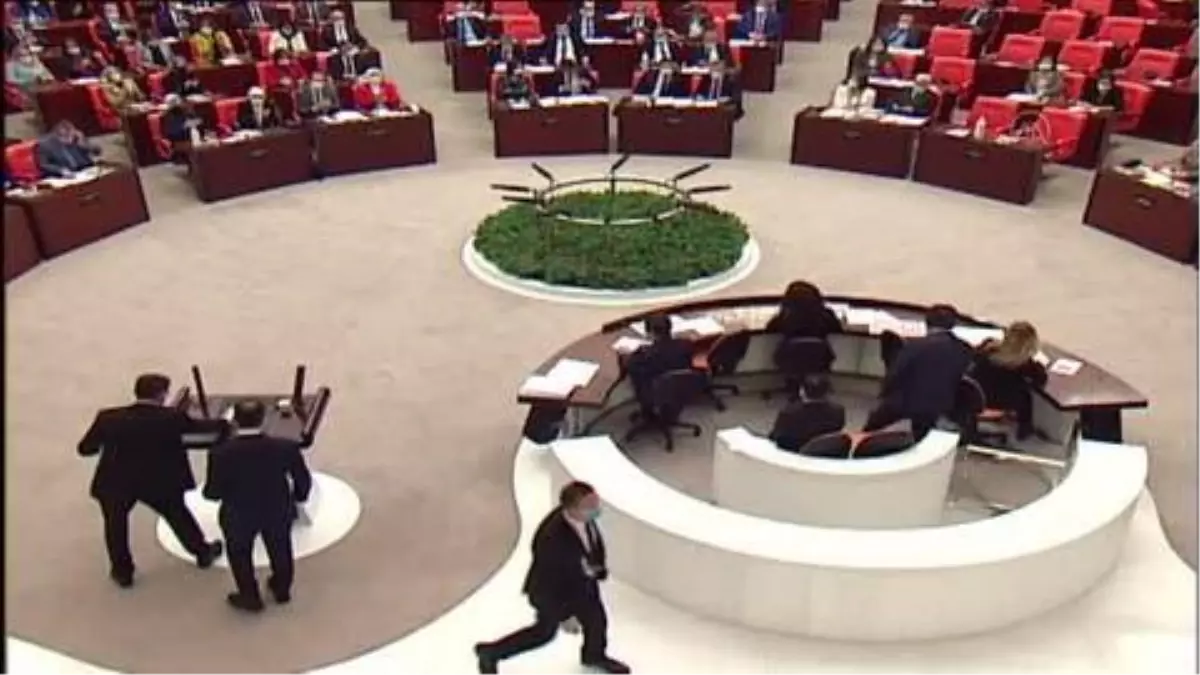 Pakdemirli: "Bizim dönemimizde borç arttı ama biz çiftçiyi tefeciden kurtardık"