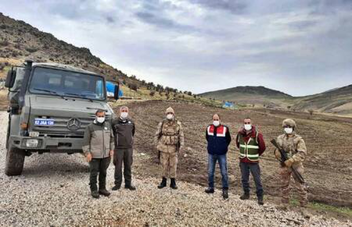Kısıtlamayı ihlal edip, ava çıkan 2 kişiye para cezası