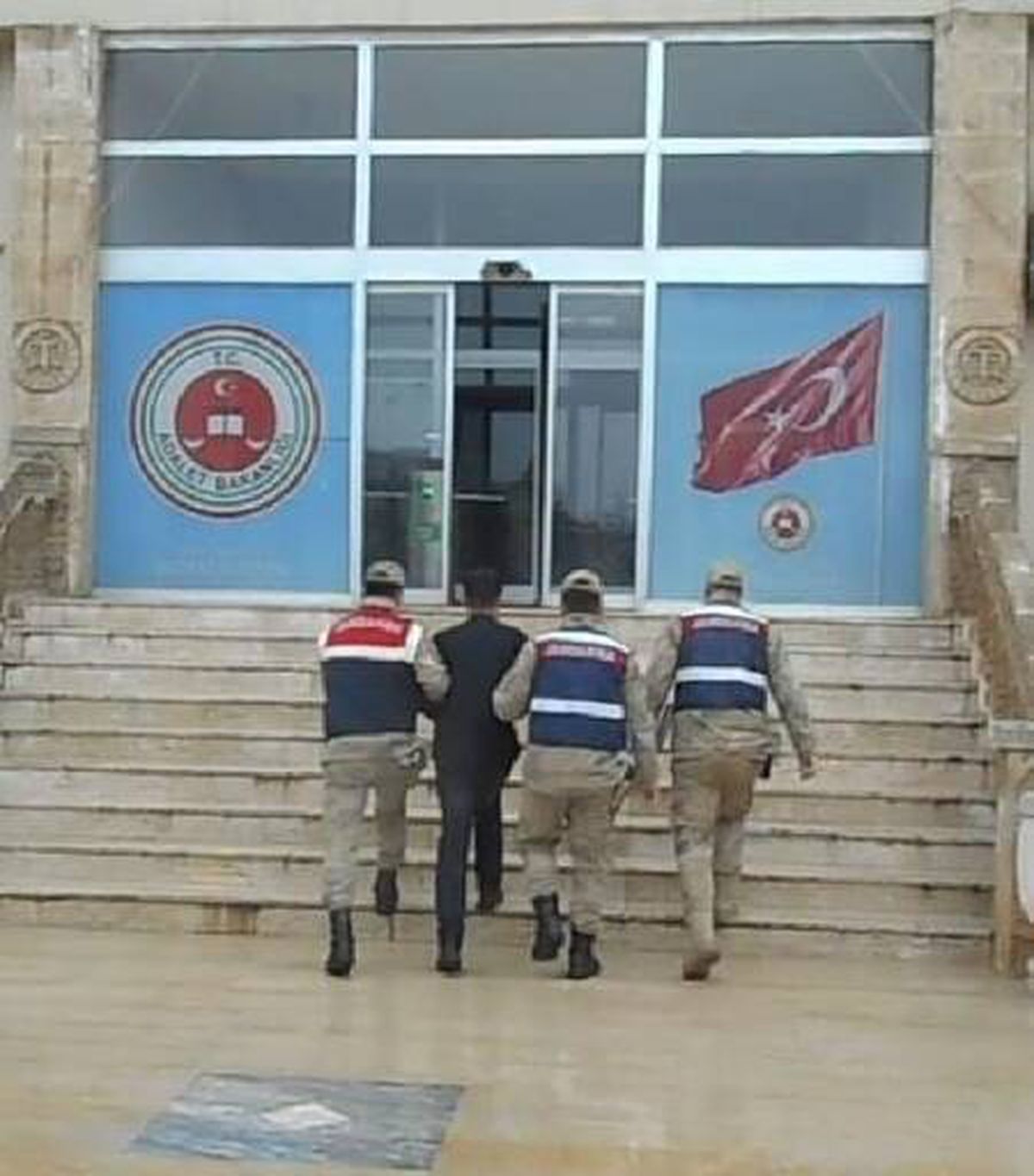 Mardin\'de 4 yıl kesinleşmiş hapis cezası bulunan hükümlü yakalandı