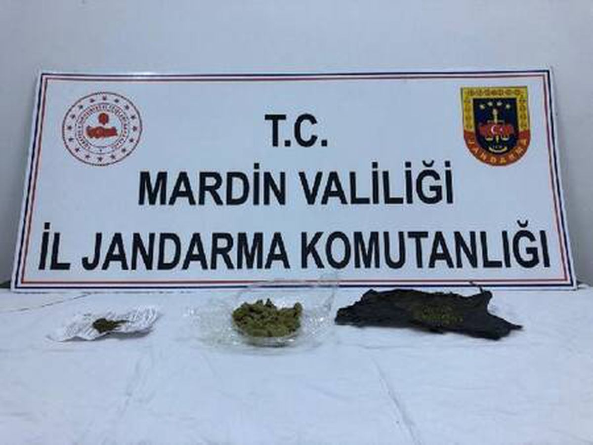 Son dakika haberi! Mardin\'de üzerlerinde esrarla yakalanan 4 kişi gözaltına alındı