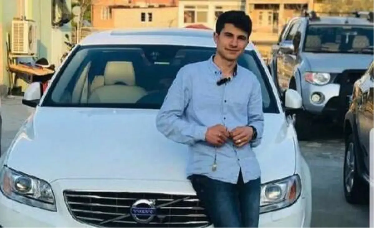 Mersin\'de motosikletiyle TIR\'a çarpan 17 yaşındaki genç öldü