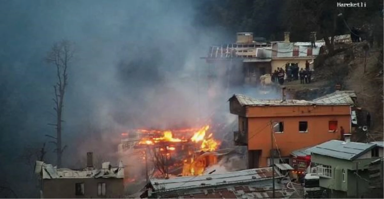 Rize\'de köyde yangın; 10 ev kullanılamaz hale geldi (2)