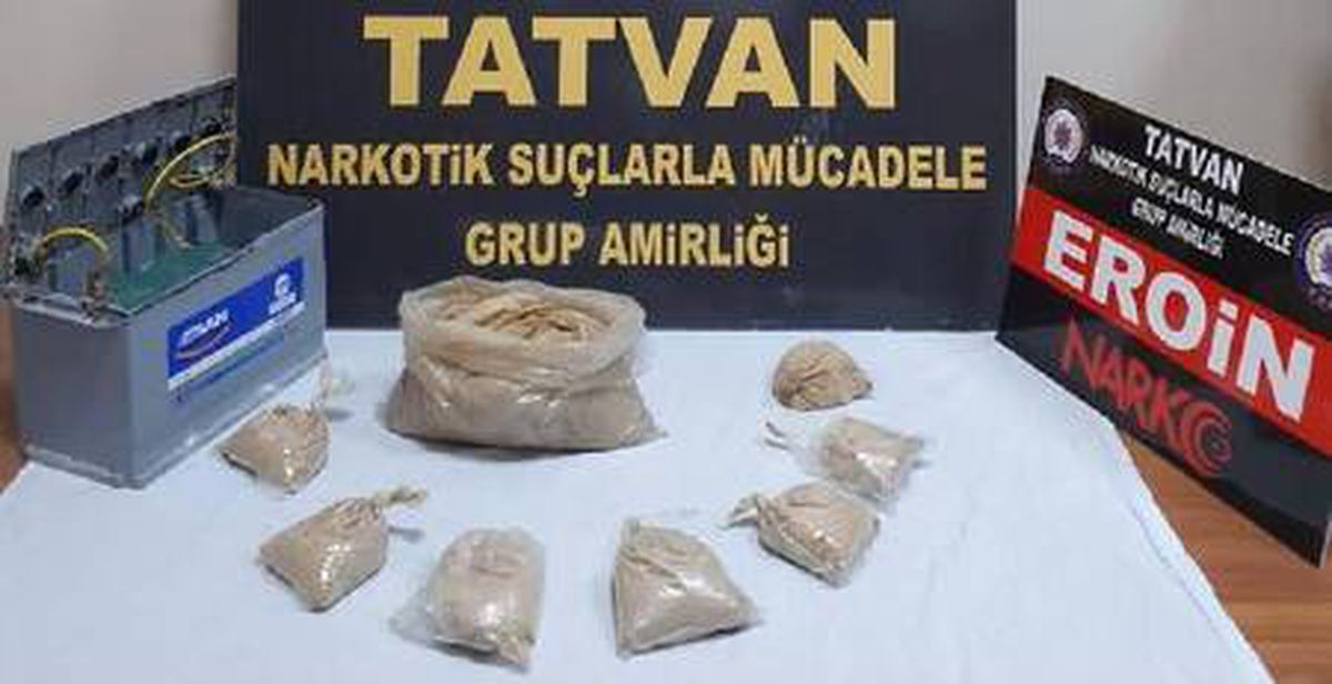 Bitlis\'te 3 kilo 865 gram eroin ele geçirildi