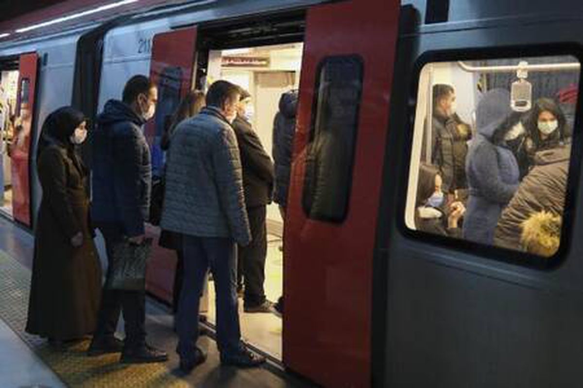 Ankara\'da toplu taşıma araçlarında yoğunluk