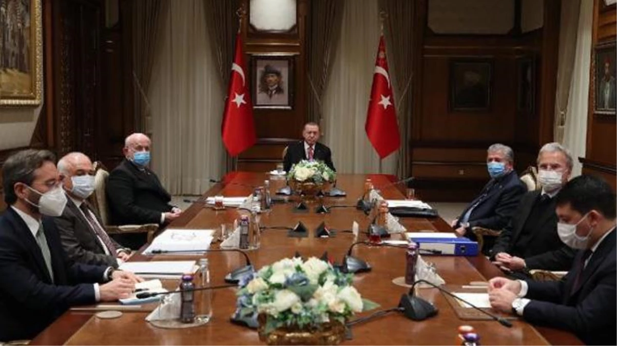 Bülent Arınç\'ın istifası sonrası ilk Yüksek İstişare Kurulu toplantısı yapıldı