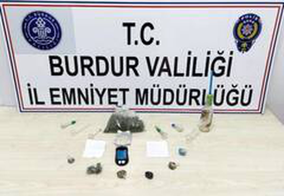 Burdur\'da 2 uyuşturucu taciri tutuklandı