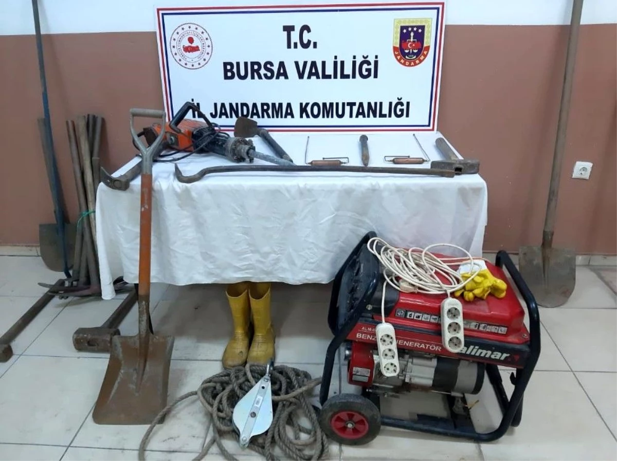 Son dakika haber | Bursa\'da define avcıları kazdıkları kuyuda yakalandı