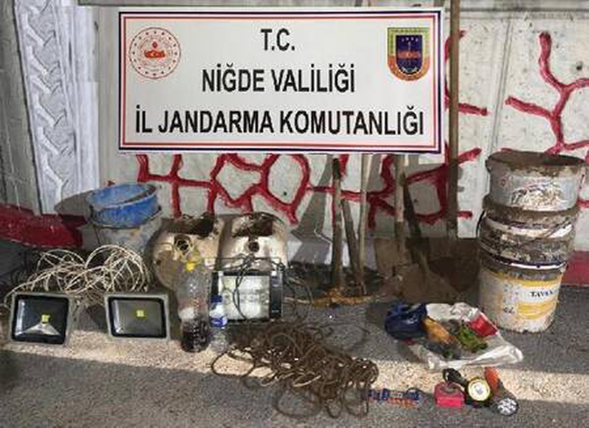 Niğde\'de izinsiz kazı yapan 3 şüpheli gözaltına alındı