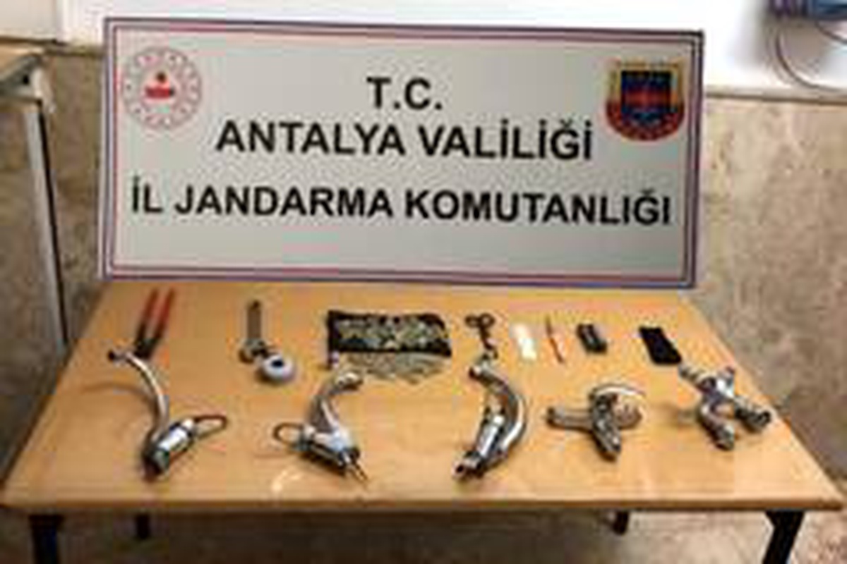 Son dakika haberleri... Hırsızlık zanlısı suçüstü yakalandı