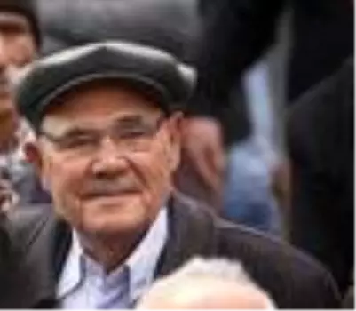 Hüseyin Sözlü'nün babası korona virüse yenik düştü, System.String[]