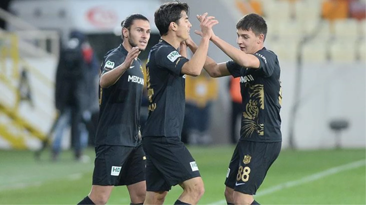 Kupada Hekimoğlu Trabzon\'u 5-0 yenen Yeni Malatyaspor tur atladı