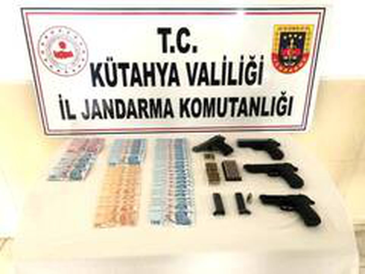 Son dakika! Kütahya\'da sahte para operasyonu: 8 gözaltı