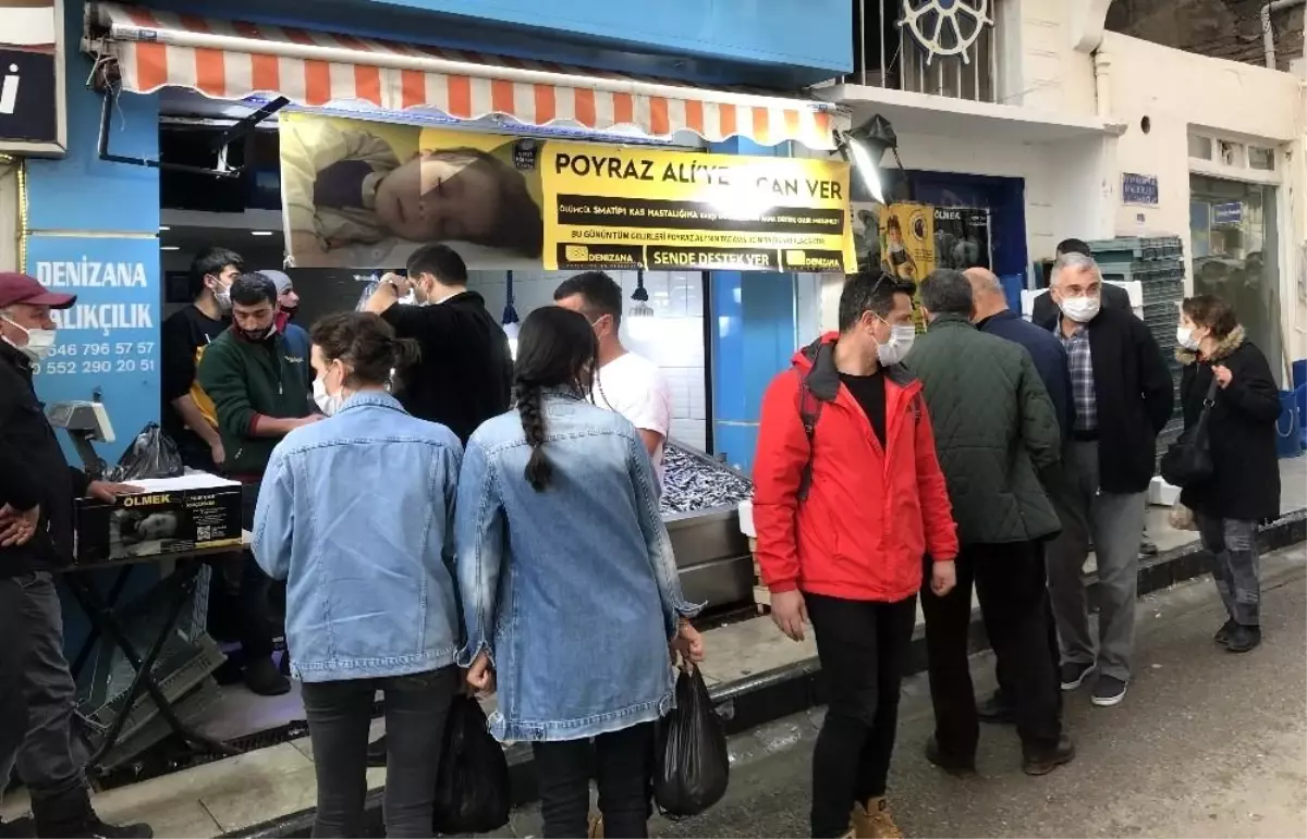 Poyraz Ali için 3,1 ton hamsi satıldı