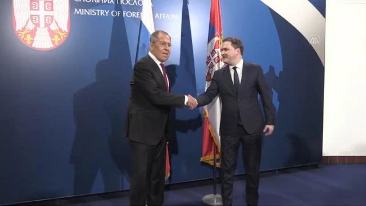 Sırbistan\'ı ziyaret eden Lavrov, Kosova konusunda AB\'yi eleştirdi