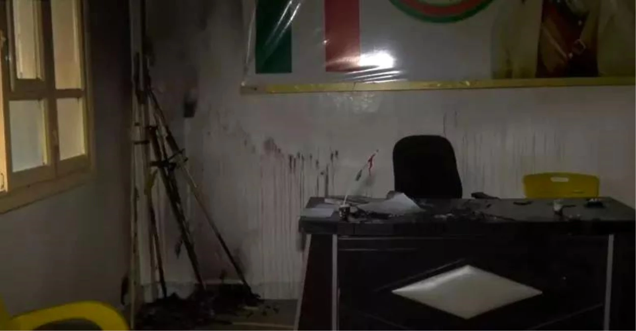 Son dakika haberi... Suriye\'de Kürt Ulusal Meclisi binası ateşe verildi