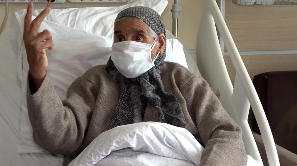Son dakika haber: 113 yaşındaki Arzu nine korona virüsü yendi