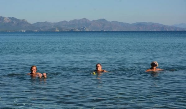 Datça'da aralıkta deniz keyfi