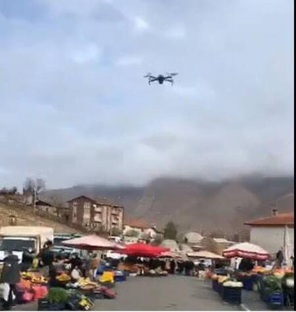 Divriği\'de pazarda dronlu ateş ölçümü