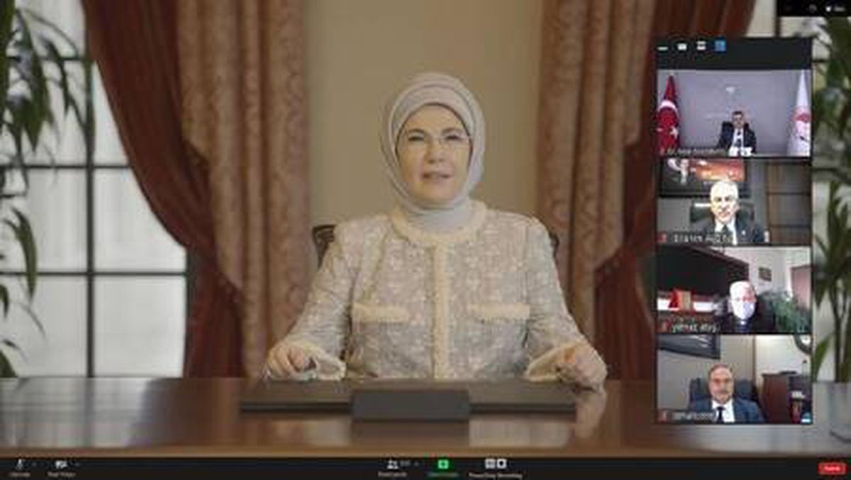Son dakika haberleri... Emine Erdoğan: Türkiye\'nin tıbbi ve aromatik bitkiler alanında, cazibe merkezi olması gerek