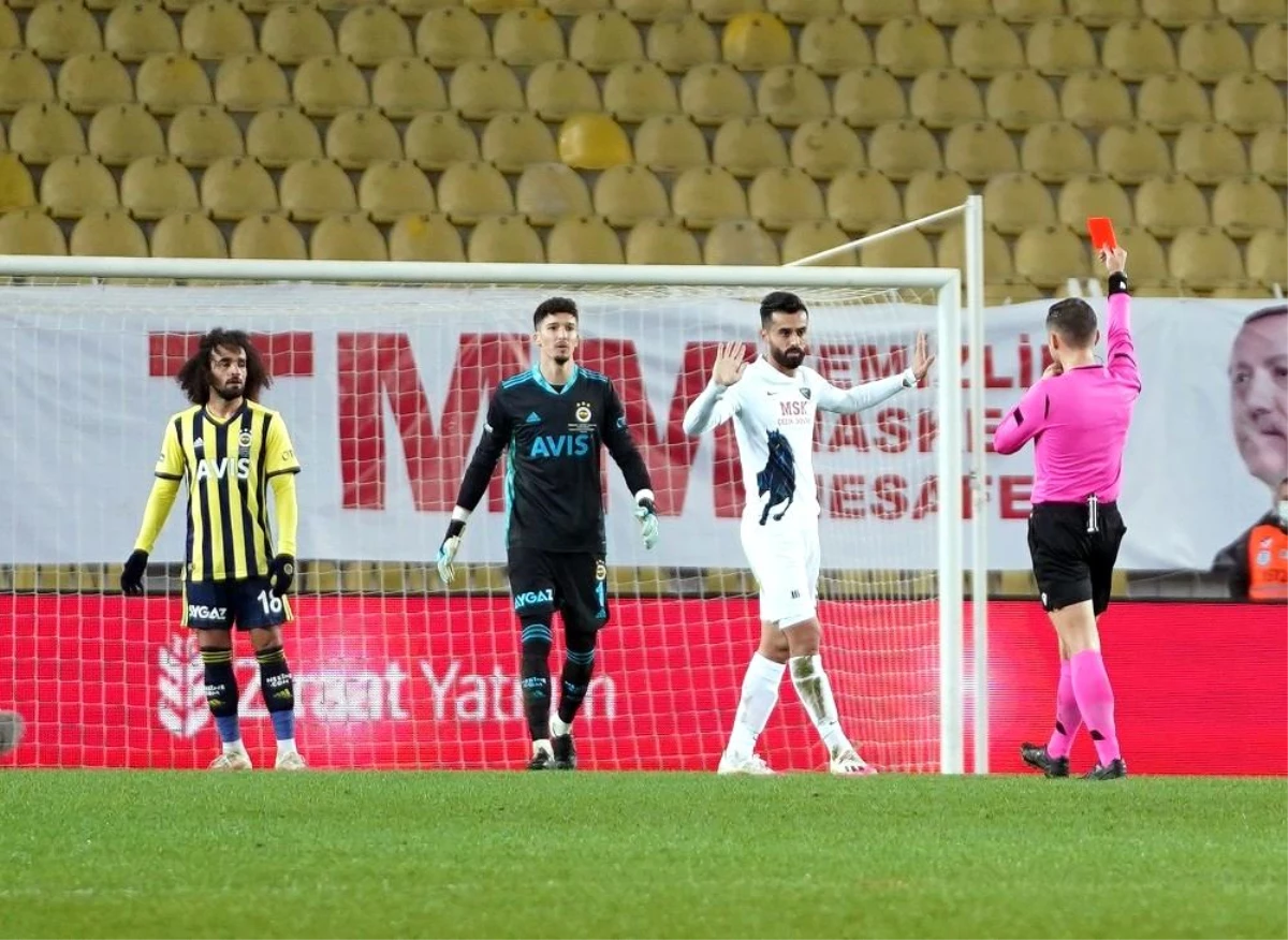 Altay Bayındır, ligde oynanacak Gaziantep FK maçında yok