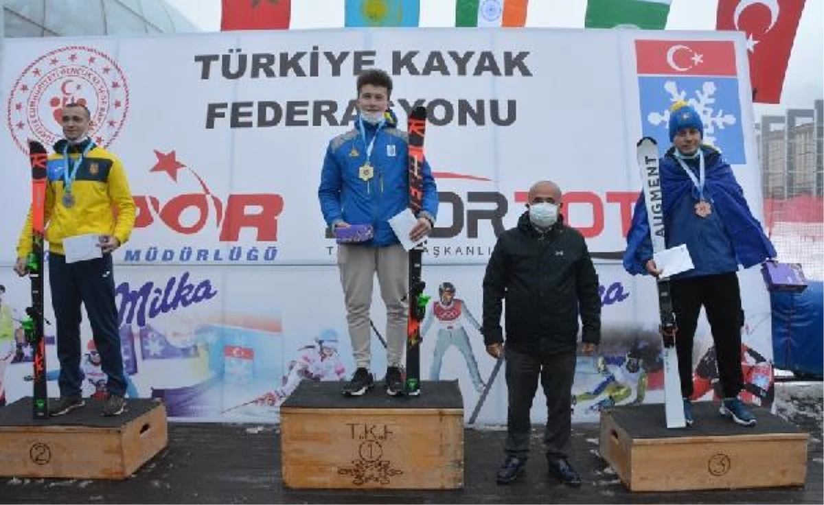 FIS Alp Disiplini Anadolu Kupası\'nda 1 altın 1 gümüş madalya