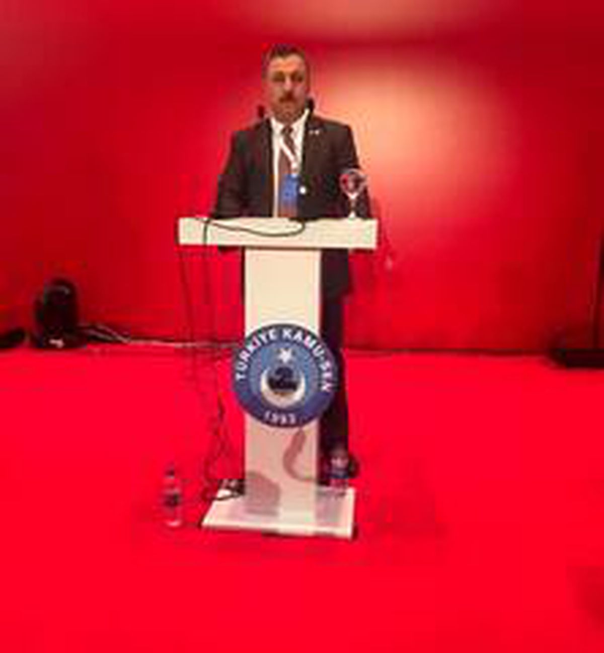Gülli: "Değerlerimize saygılı olunmalıdır"