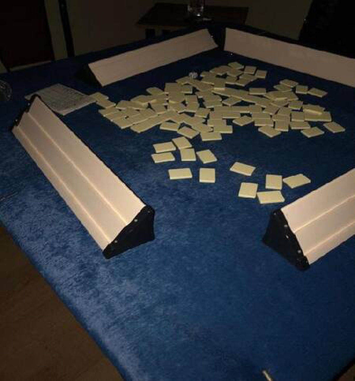 Kahvehaneye çevrilen iş yerine baskın; 13 kişiye 13 bin 980 lira ceza