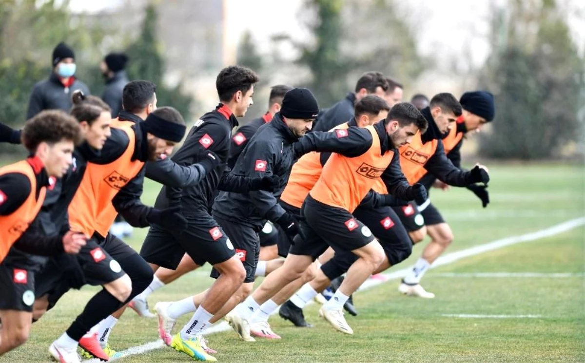 Konyaspor, Altınordu maçı hazırlıklarını tamamladı