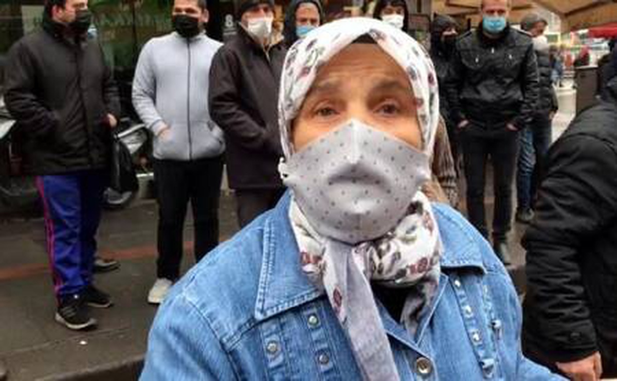 Otomobillerine çarpan TIR sürücüsüne tepki gösteren kadın: Bağırmasak altına alacak bizi